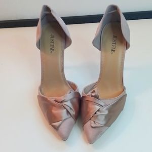 Sophya Pumps